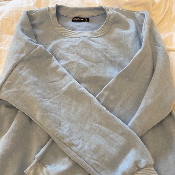 PrettyLittleThing Sweaters - LIGHT BLUE CREWNECK